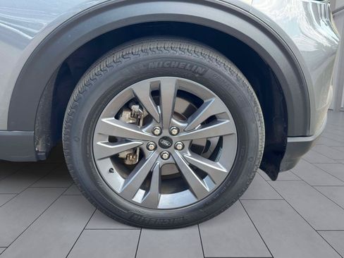Certified 2023 Ford Explorer XLT w/ Equipment Group 202A AWD/4WD image 8