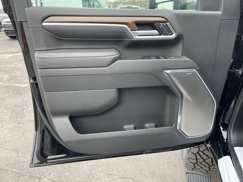 New 2026 Chevrolet Silverado 3500 High Country w/ High Country Premium Package image 18