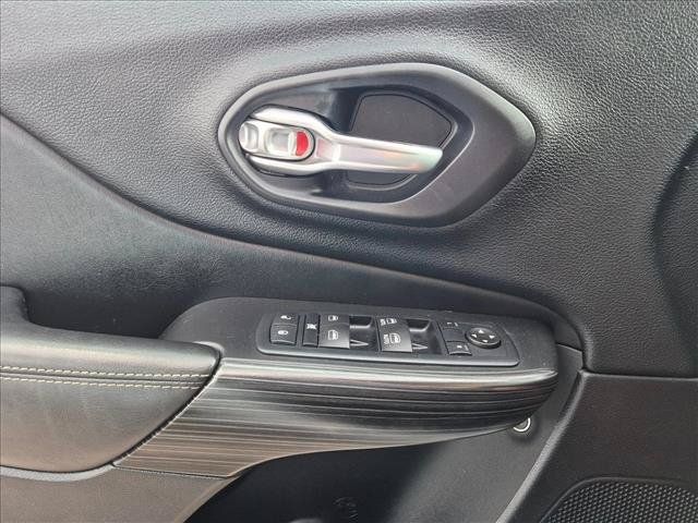 Used 2017 Jeep Cherokee High Altitude AWD/4WD image 20