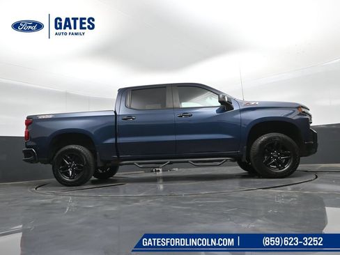 Used 2021 Chevrolet Silverado 1500 LT Trail Boss w/ Convenience Package II AWD/4WD image 39