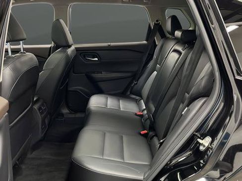 Used 2022 Nissan Rogue SV w/ SV Premium Package AWD/4WD image 23