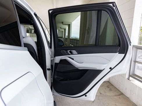 Certified 2023 BMW X5 sDrive40i w/ Premium Package image 23