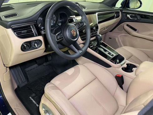 New 2026 Porsche Macan image 16
