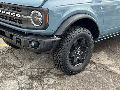 Used 2023 Ford Bronco Black Diamond image 8