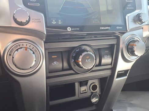 Used 2023 Toyota 4Runner SR5 Premium image 7