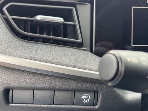 New 2026 Nissan Kicks SV image 28