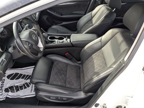 Used 2016 Nissan Maxima SR w/ Midnight Edition image 27