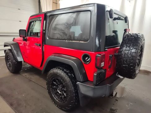 Used 2017 Jeep Wrangler Sport w/ Connectivity Group AWD/4WD image 2