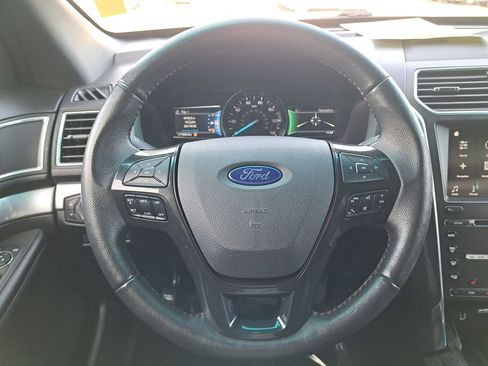 Used 2017 Ford Explorer Sport image 19