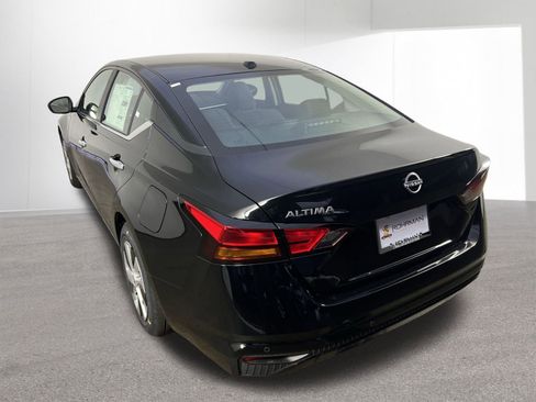 New 2025 Nissan Altima 2.5 S image 30