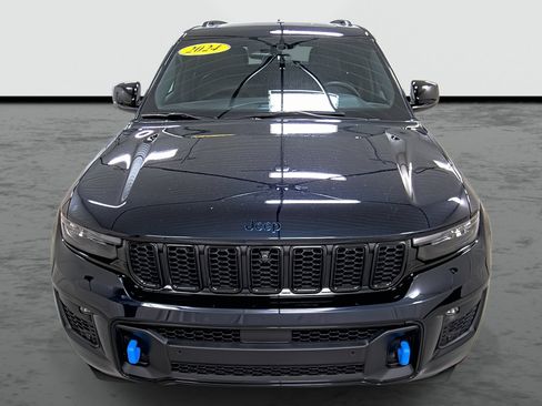 Used 2024 Jeep Grand Cherokee Limited 4xe image 6