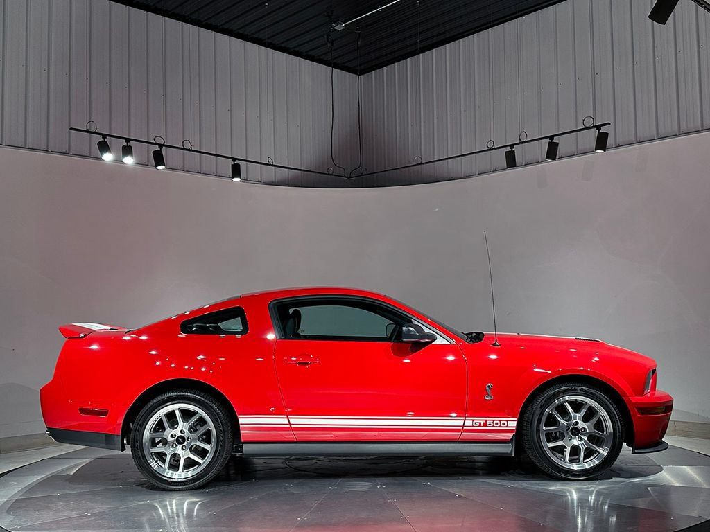Used 2007 Ford Mustang Shelby GT500 RWD image 5