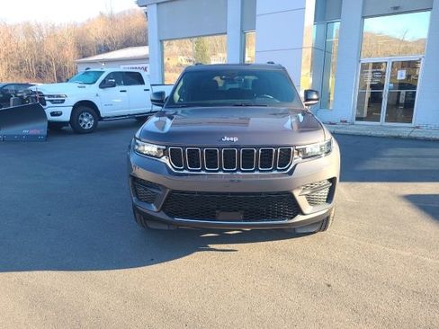 New 2025 Jeep Grand Cherokee Laredo X w/ Luxury Tech Group I image 8