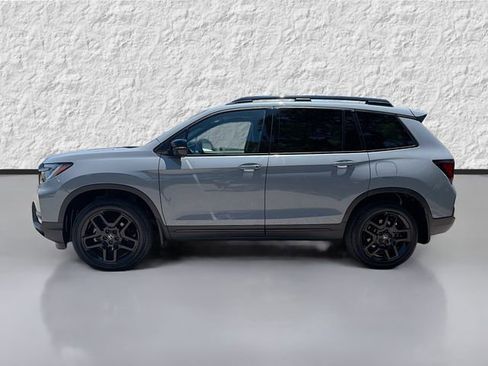 Used 2024 Honda Passport Black Edition image 6