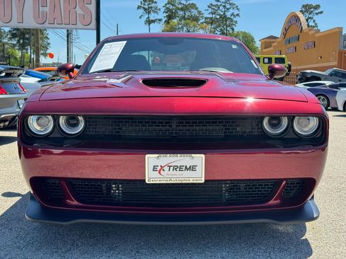 Used 2021 Dodge Challenger SXT w/ Blacktop Package image 4