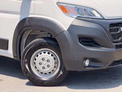 Used 2026 RAM ProMaster 2500 w/ Convenience Group FWD image 3
