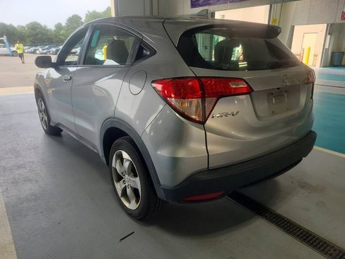 Used 2018 Honda HR-V LX image 7