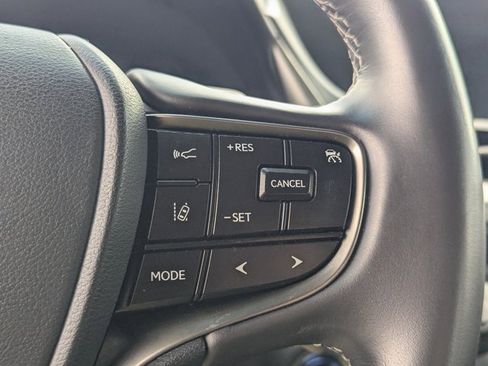 Used 2021 Lexus ES 300h w/ Accessory Package 2 image 17