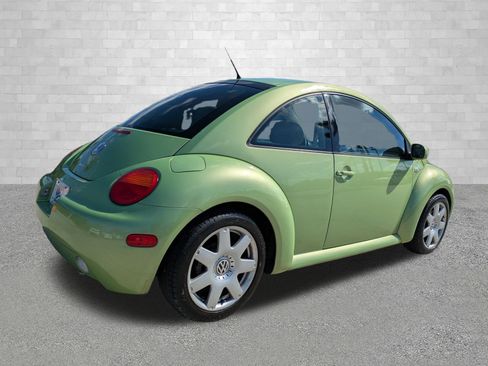 Used 2003 Volkswagen Beetle GLX image 2
