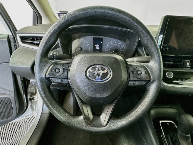 Certified 2025 Toyota Corolla LE FWD image 14