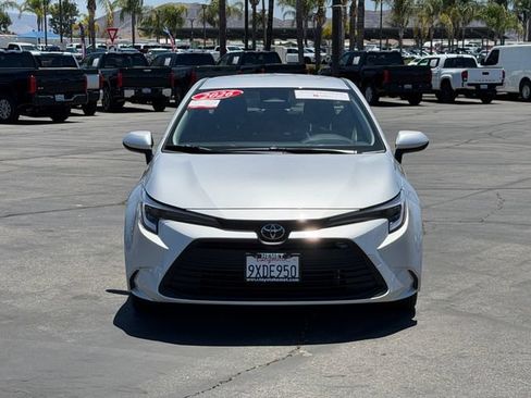 Used 2026 Toyota Corolla LE w/ Carpet Mat Package (TMS) FWD image 2