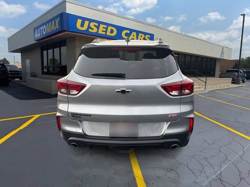Used 2023 Chevrolet TrailBlazer RS w/ Sun and Liftgate Package FWD image 6