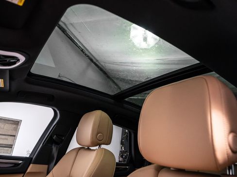 New 2026 Porsche Macan AWD/4WD image 25