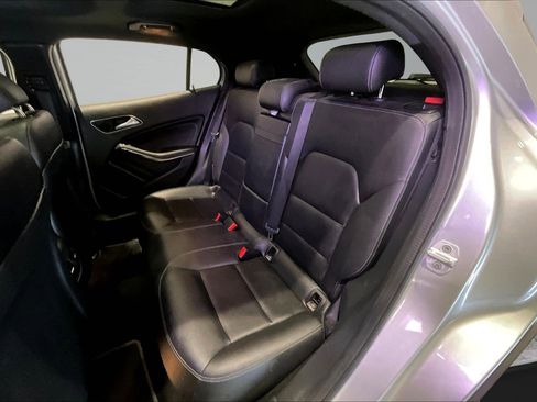 Used 2018 Mercedes-Benz GLA 250 4MATIC image 22