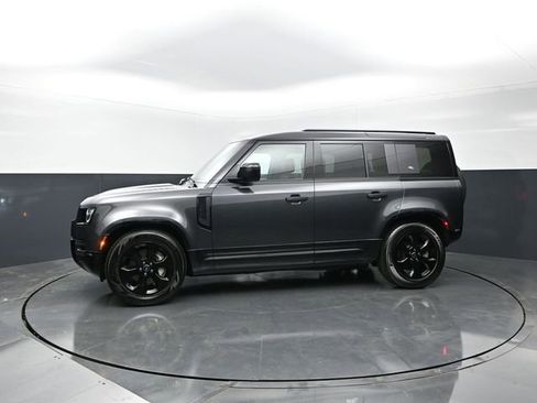 Used 2023 Land Rover Defender 110 X-Dynamic SE AWD/4WD image 3