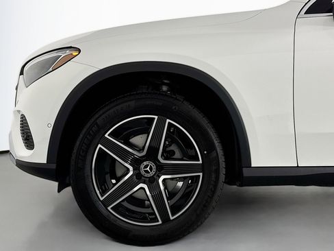 New 2026 Mercedes-Benz GLC 300 image 9