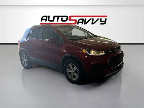 Used 2019 Chevrolet Trax LT FWD image 1