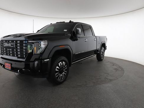 Used 2024 GMC Sierra 2500 Denali Ultimate w/ Max Trailering Package AWD/4WD image 5