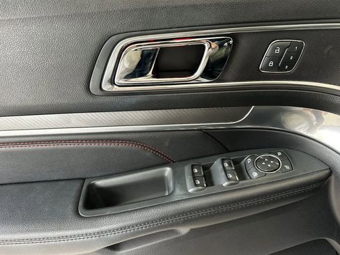 Used 2019 Ford Explorer Sport w/ Equipment Group 401A image 12