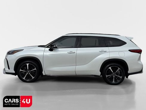 Used 2022 Toyota Highlander XSE image 4