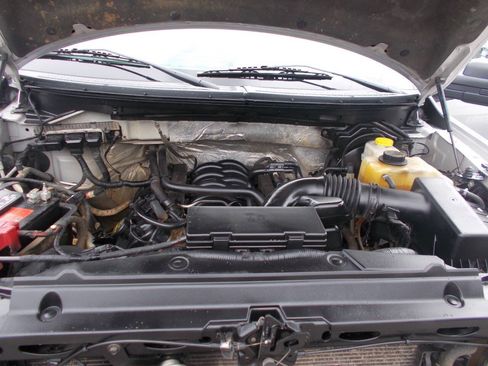Used 2014 Ford F150 XL w/ Power Equipment Group AWD/4WD image 9