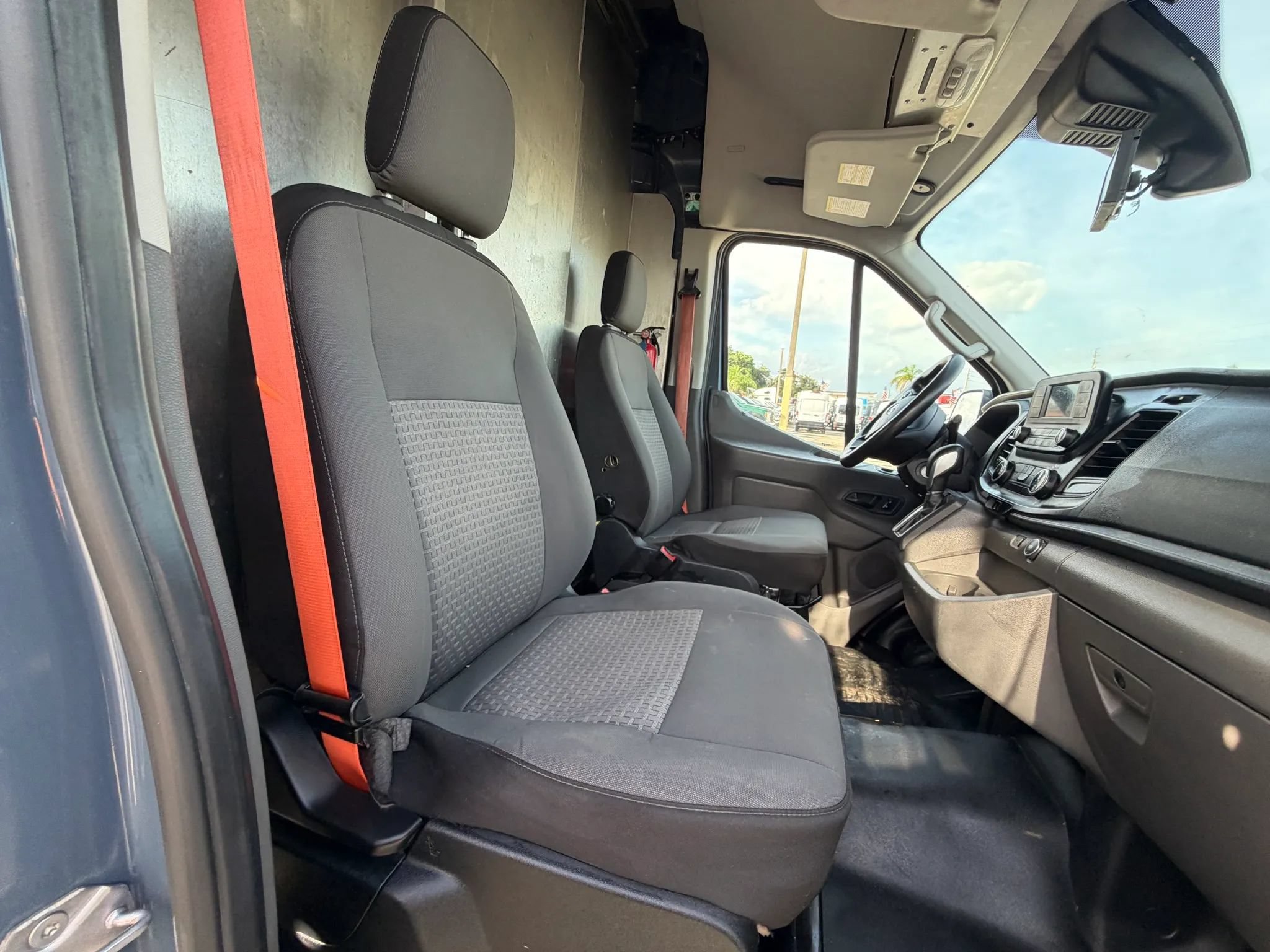 Used 2020 Ford Transit 250 148 High Roof Extended RWD image 18