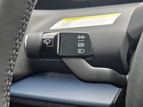 Used 2025 Volvo EX30 Plus w/ Protection Package Premier AWD/4WD image 15