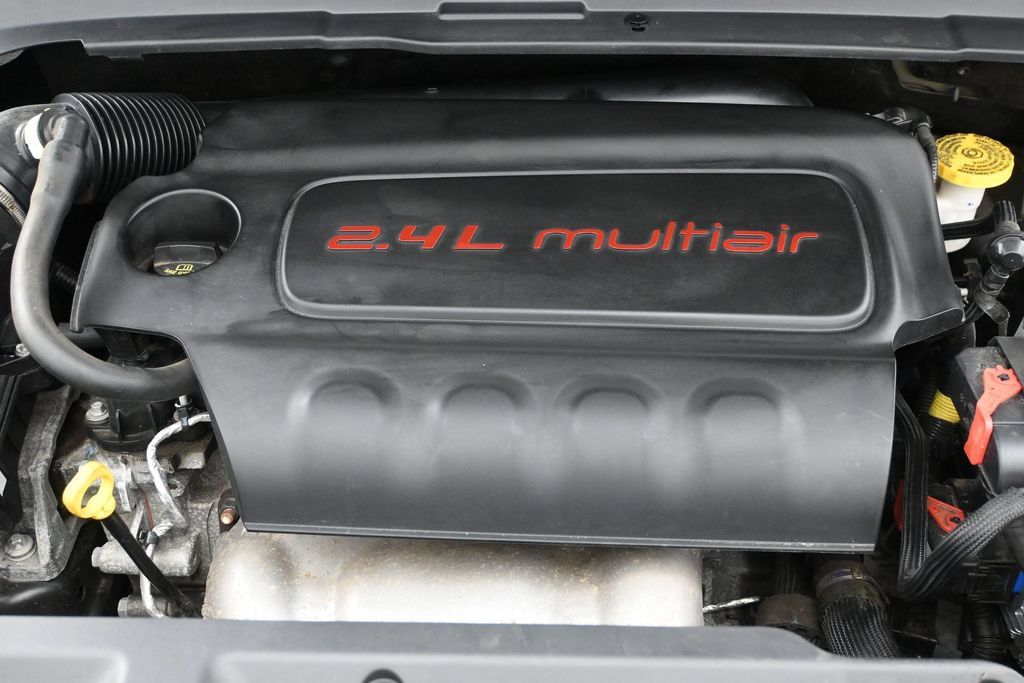Used 2022 Jeep Compass Latitude w/ Convenience Group AWD/4WD image 21