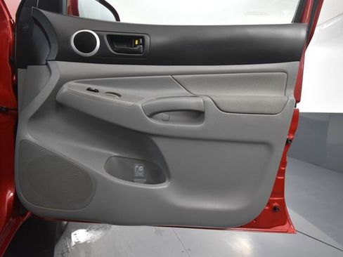 Used 2011 Toyota Tacoma 4x4 Double Cab image 37