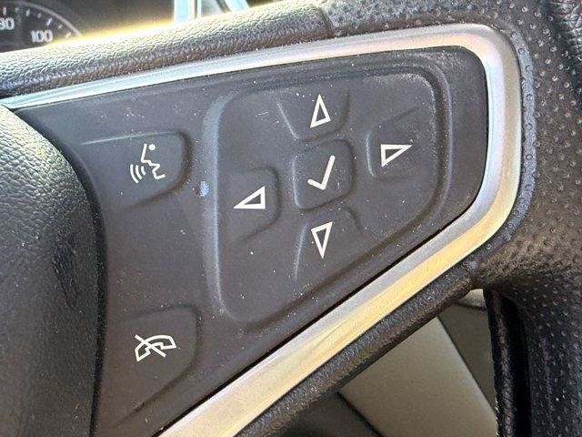 Used 2022 Chevrolet Equinox LS w/ LS Convenience Package FWD image 11