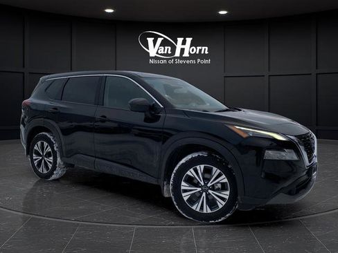 Used 2023 Nissan Rogue SV image 1
