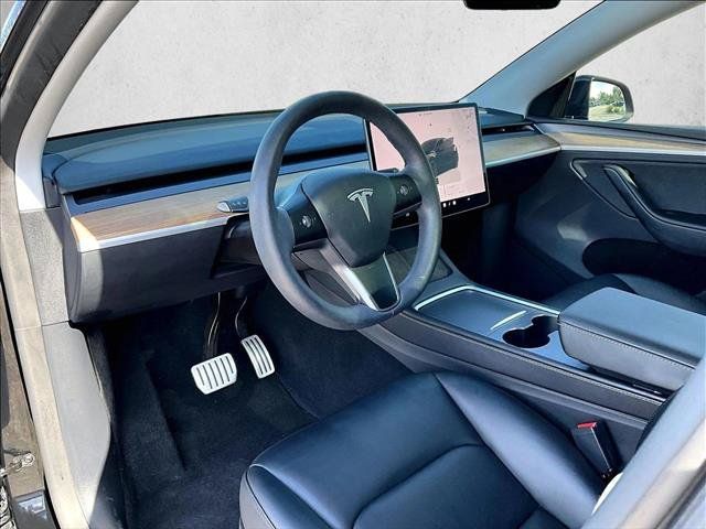 Used 2025 Tesla Model Y Performance AWD/4WD image 14