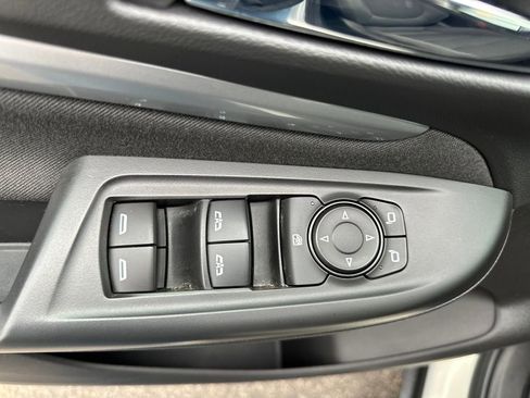 Certified 2023 Chevrolet Bolt EUV LT w/ Comfort Package image 15