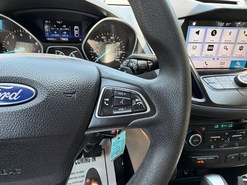 Used 2017 Ford Escape SE w/ Equipment Group 201A AWD/4WD image 33