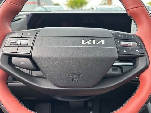 New 2026 Kia Sportage SX FWD image 23