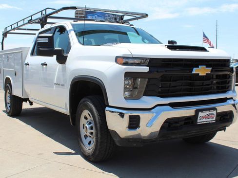 Used 2024 Chevrolet Silverado 3500 W/T w/ WT Convenience Package AWD/4WD image 30