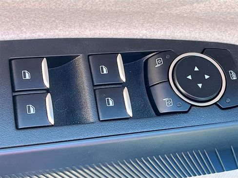 Used 2022 Ford Maverick XLT image 17