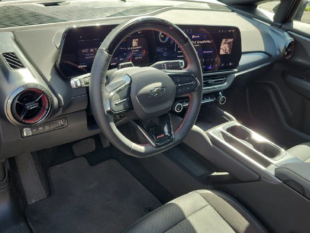 Certified 2024 Chevrolet Equinox EV RS FWD image 22