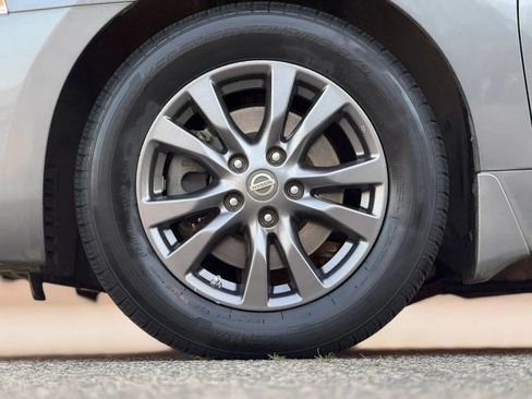 Used 2015 Nissan Altima 2.5 S w/ Special Edition Package FWD image 30