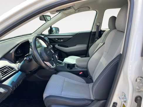Used 2022 Subaru Outback Premium AWD/4WD image 9